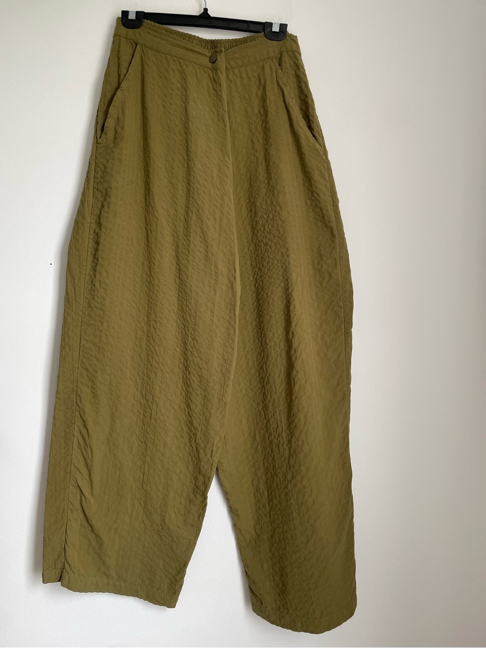 ASOS Design Wide Legged Olive Green Textured Pants Size 2XL Colorful Flowy Fall